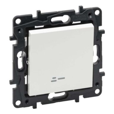 1 klavišo perjungiklis su LED indikacija Legrand Niloe Step 863116 (baltas)